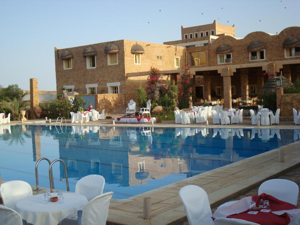 Tataouine Hotel Dakyanus מראה חיצוני תמונה