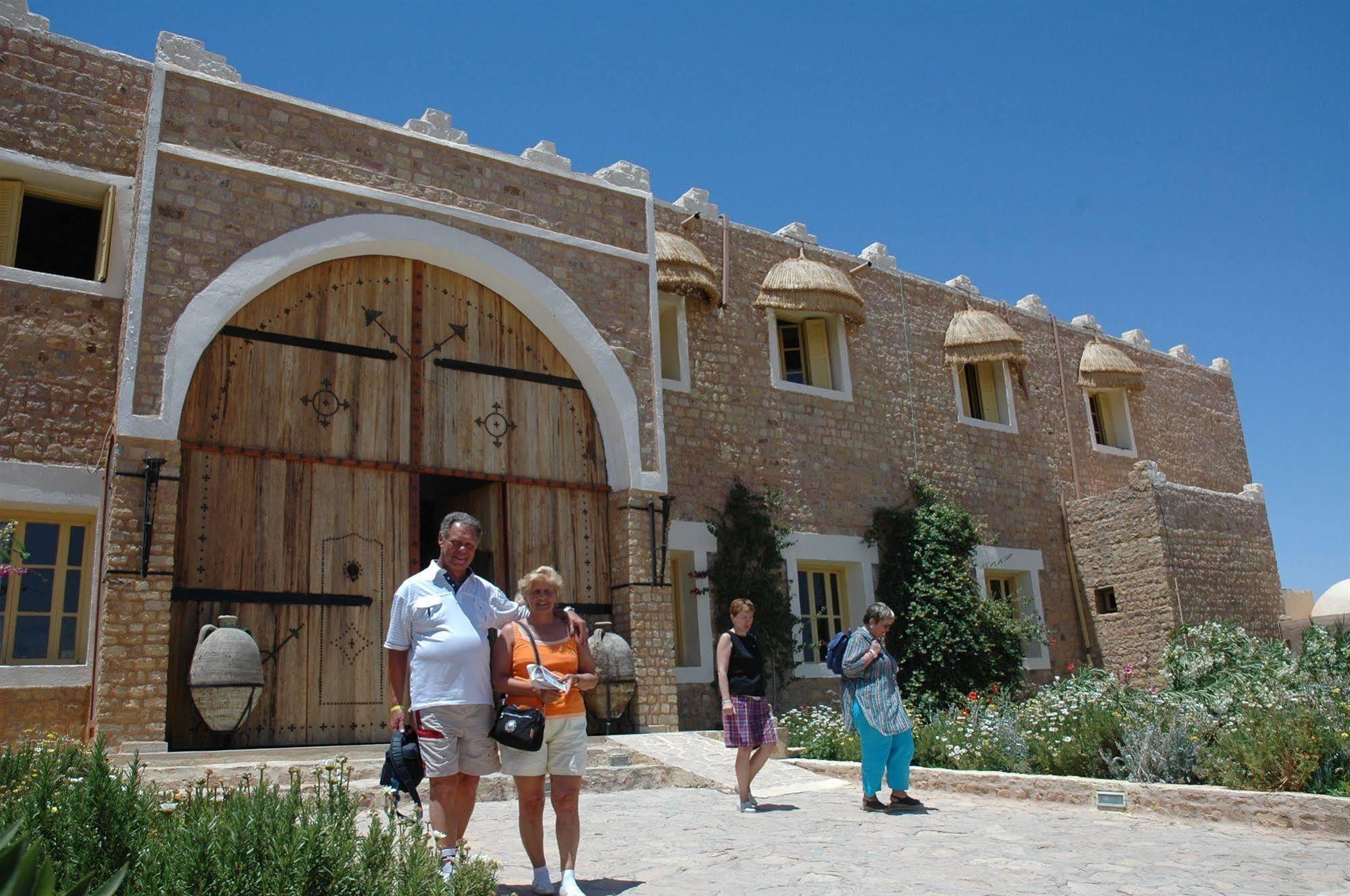 Tataouine Hotel Dakyanus מראה חיצוני תמונה