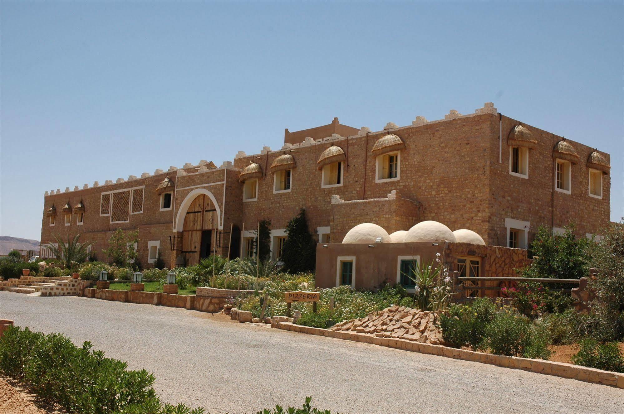 Tataouine Hotel Dakyanus מראה חיצוני תמונה