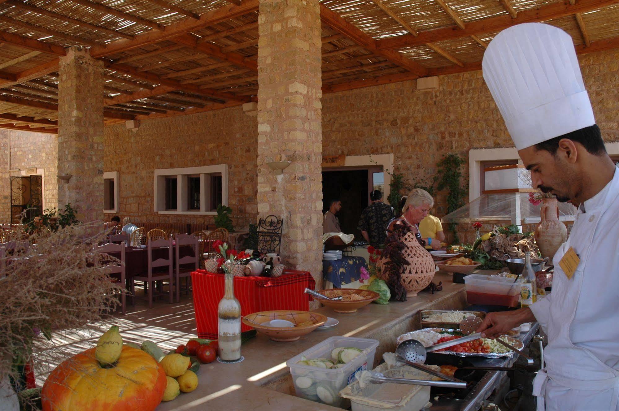 Tataouine Hotel Dakyanus מראה חיצוני תמונה